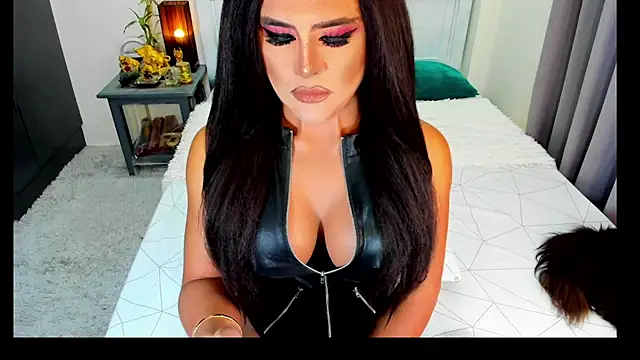 MissNaughtyTyra online show from 04.23.26