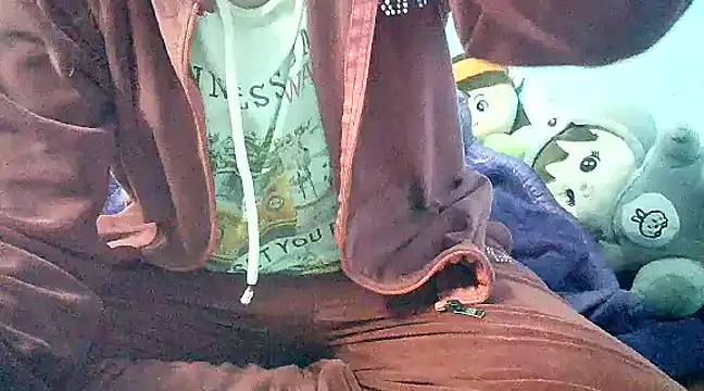 Snapshot of lovelydesi21 chatting on 01.13.25 lovelydesi21 online show from 01.13.25