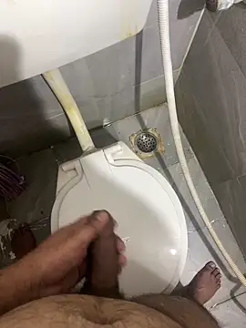 Snapshot of Rahuldhe22 chatting on 12.20.24 Rahuldhe22 online show from 12.20.24