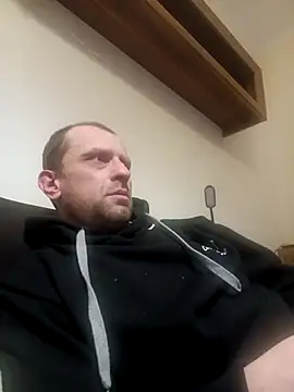 Roman0798 online show from 03.17.25