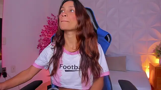 cora 22 online show from 01.10.26