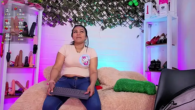 louise nails online show from 06.24.26