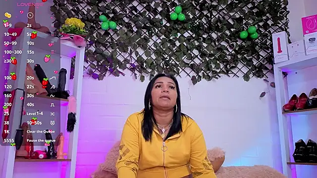 louise nails online show from 07.02.26