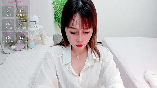 Vivian-6 online show from 03.04.25