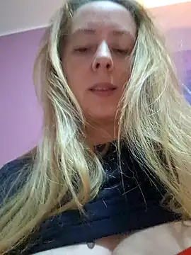 VictoriaMiami online show from 01.06.25