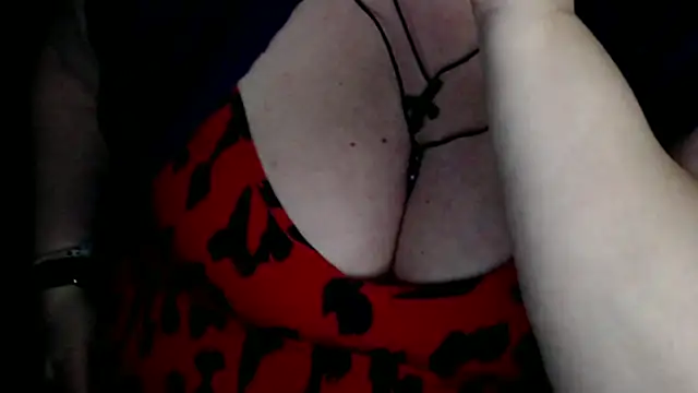 Snapshot of mayasmith chatting on 05.16.26 mayasmith online show from 05.16.26