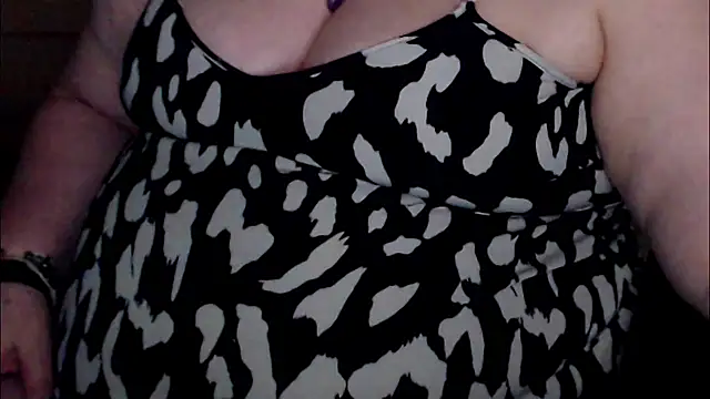 Snapshot of mayasmith chatting on 06.07.26 mayasmith online show from 06.07.26