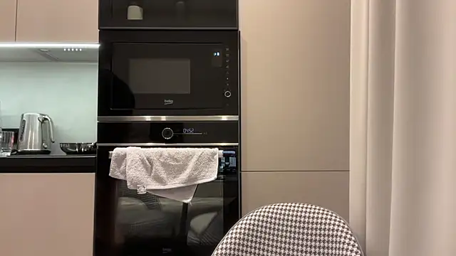 Bear bear  online show from 11.22.25