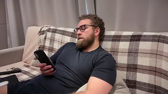 Bear bear  online show from 05.01.26