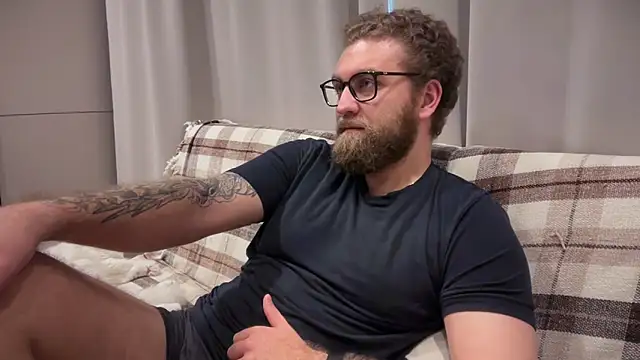 Bear bear  online show from 05.16.26