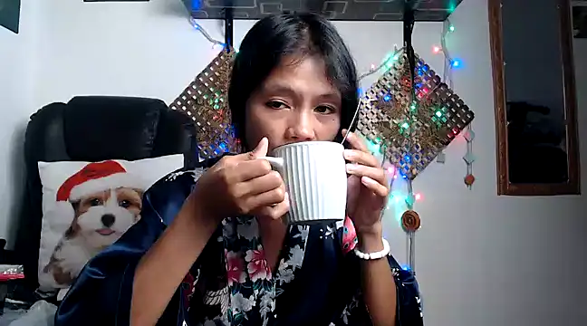Snapshot of Asexycook4Ubananas chatting on 12.17.24 Asexycook4Ubananas online show from 12.17.24