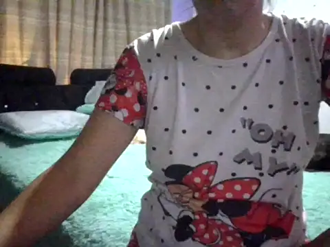 Snapshot of RAYA_1 chatting on 12.13.24 RAYA 1 online show from 12.13.24