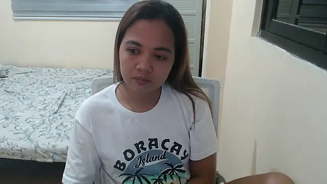 xTheLastVIRGINx online show from 10.18.25