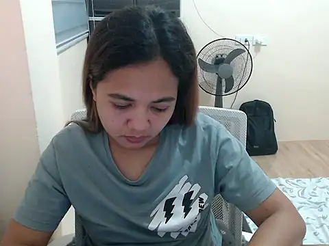 xTheLastVIRGINx online show from 01.18.26