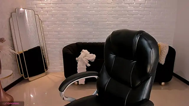 Snapshot of JuanitaClay chatting on 02.12.25 JuanitaClay online show from 02.12.25