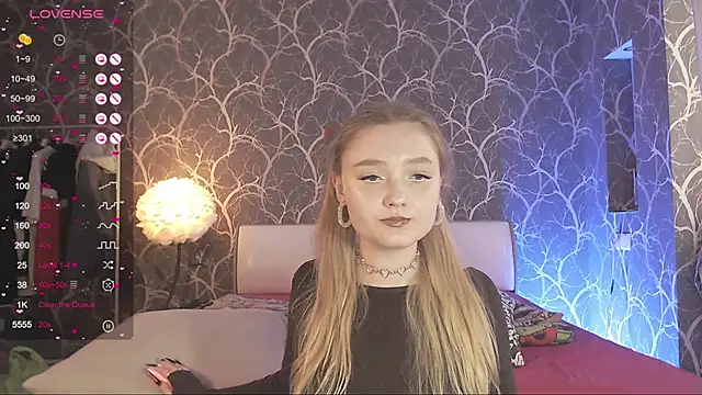 Snapshot of MiaMiaMeow chatting on 03.05.26 MiaMiaMeow online show from 03.05.26