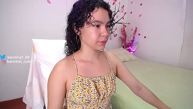 Karolina 1 online show from 11.07.25