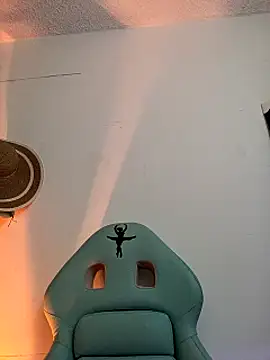 francesca baker1007 online show from 02.16.25