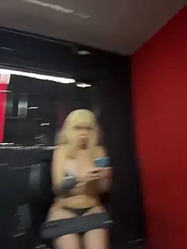 Snapshot of Master_rudeboy chatting on 12.18.25 Master rudeboy online show from 12.18.25