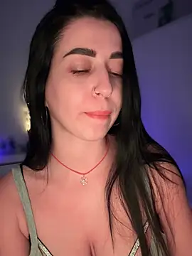 Snapshot of Emylia chatting on 12.09.24 Emylia online show from 12.09.24