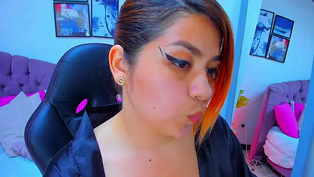 Snapshot of Gretta_Queen chatting on 02.08.25 Gretta Queen online show from 02.08.25