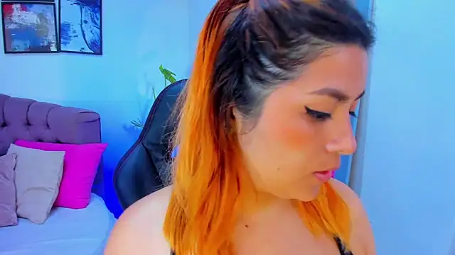 Snapshot of Gretta_Queen chatting on 02.13.25 Gretta Queen online show from 02.13.25