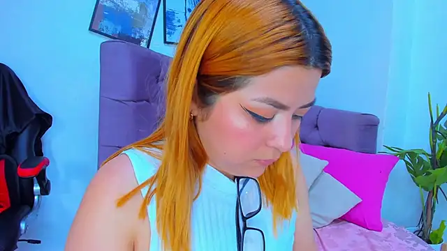 Snapshot of Gretta_Queen chatting on 09.22.25 Gretta Queen online show from 09.22.25