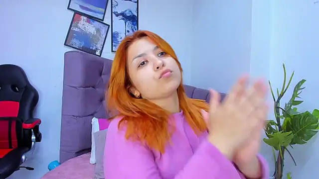 Snapshot of Gretta_Queen chatting on 10.01.25 Gretta Queen online show from 10.01.25