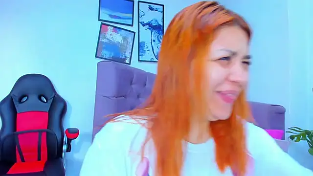 Snapshot of Gretta_Queen chatting on 10.13.25 Gretta Queen online show from 10.13.25