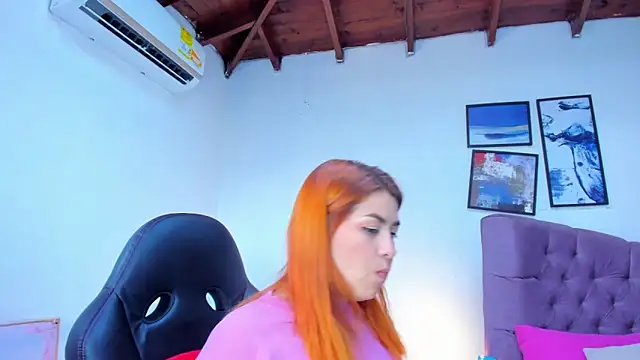 Snapshot of Gretta_Queen chatting on 10.16.25 Gretta Queen online show from 10.16.25