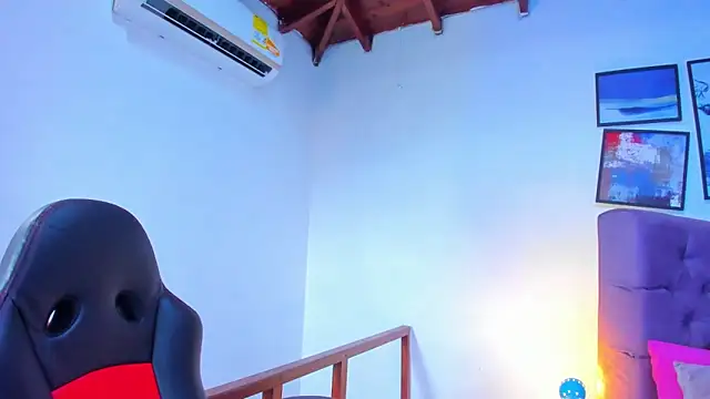 Snapshot of Gretta_Queen chatting on 11.10.25 Gretta Queen online show from 11.10.25