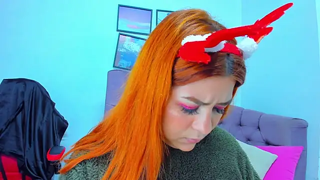 Snapshot of Gretta_Queen chatting on 12.01.25 Gretta Queen online show from 12.01.25