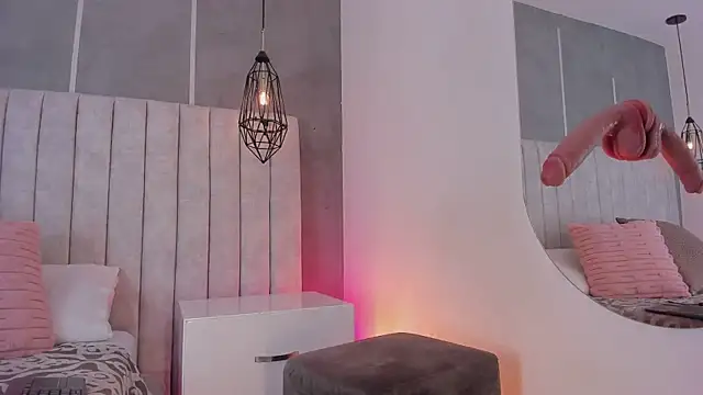 my friends mom online show from 06.18.26