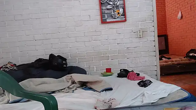 valeriaswang Lucas online show from 02.04.26