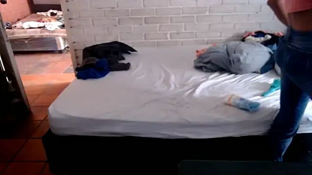 valeriaswang Lucas online show from 03.17.26