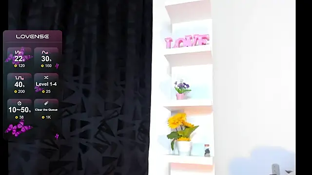 Snapshot of dana_montana_ chatting on 12.01.25 dana montana online show from 12.01.25