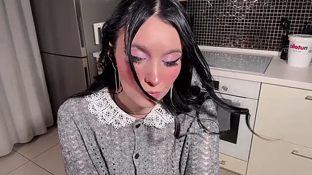 Snapshot of ariel_aspen chatting on 09.29.25 ariel aspen online show from 09.29.25