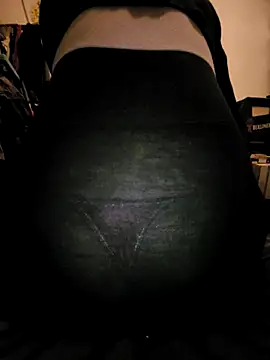 Snapshot of kinky-bella chatting on 12.27.24 kinky-bella online show from 12.27.24