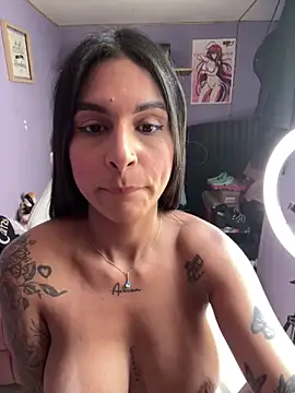 charlotte stevenss  online show from 02.15.25