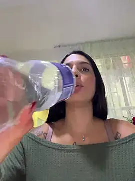 charlotte stevenss  online show from 03.17.25