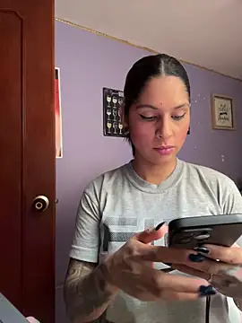 charlotte stevenss  online show from 11.24.25