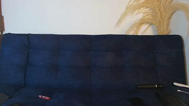 Snapshot of NatashaEgnath chatting on 11.17.25 NatashaEgnath online show from 11.17.25