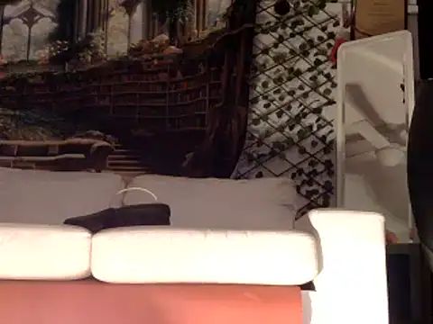 Snapshot of OSIRlS chatting on 02.20.25 OSIRlS online show from 02.20.25