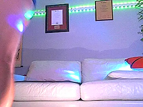 OSIRlS online show from 12.18.25