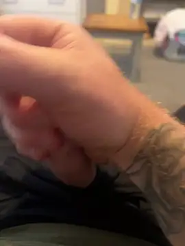 Averagematt1991 online show from 01.23.25