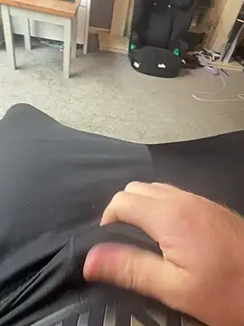 Averagematt1991 online show from 10.03.25