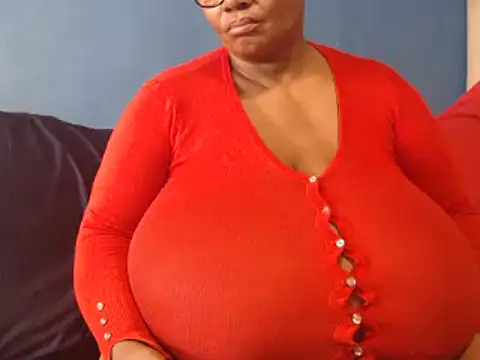 CUTEFIRMMELONSS online show from 02.02.25