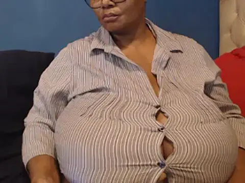 CUTEFIRMMELONSS online show from 02.18.25