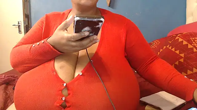 CUTEFIRMMELONSS online show from 02.22.25