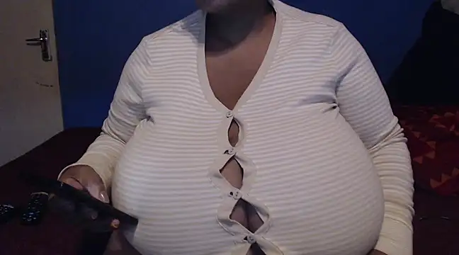 CUTEFIRMMELONSS online show from 03.06.25